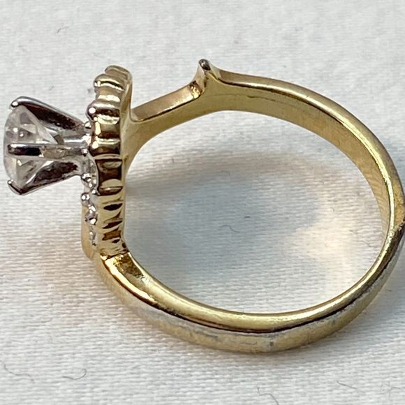 Fan Shaped Rhinestones Ring Encircling Round Faux Diamond Gold Tone Metal - Picture 7 of 9